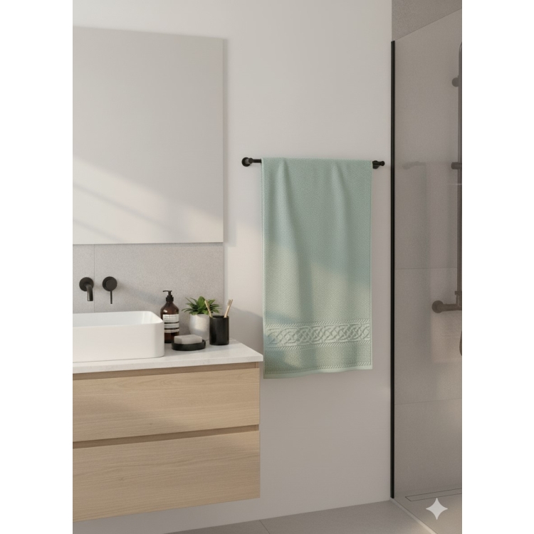 na wieszaku w łazience Ręcznik Sydney polski bawełniany- mięta 70x140